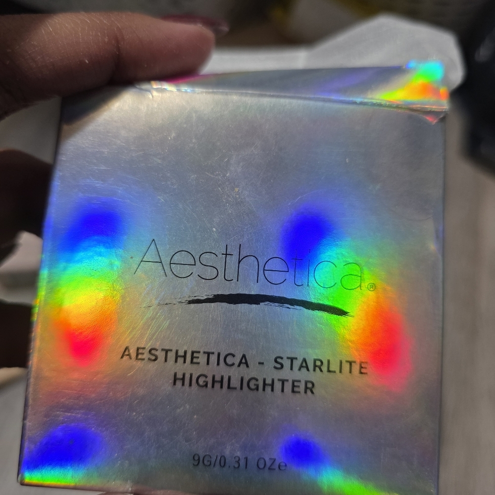 Aesthetica Starlite Highlighter - Radiant Glow